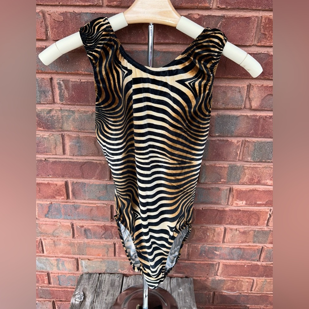 DREAMLIGHT  GK ELITE Gymnastics Dance Leotard Adult Small AS Animal Print Tiger